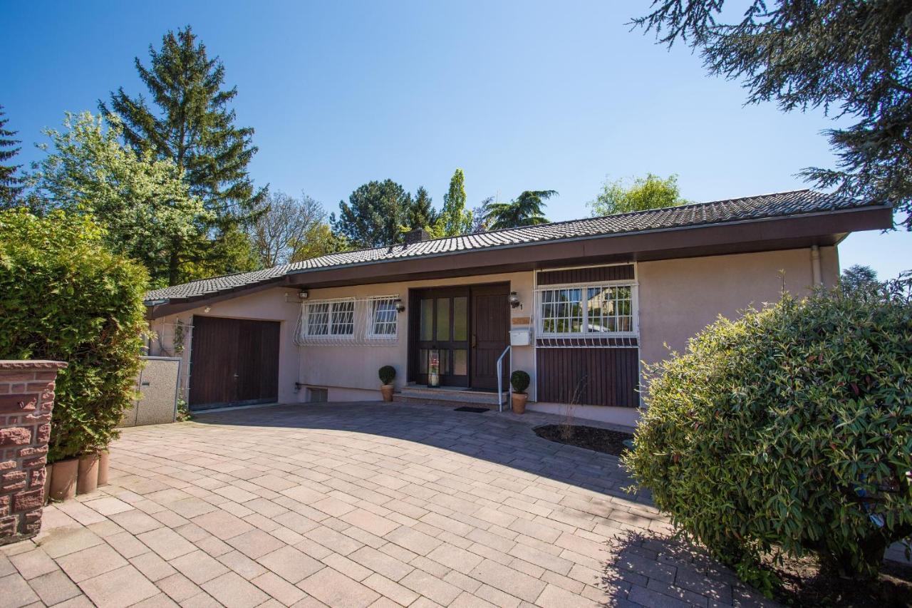 Villa-Doerr 100 M² + 1500M² Garten Wörrstadt Dış mekan fotoğraf